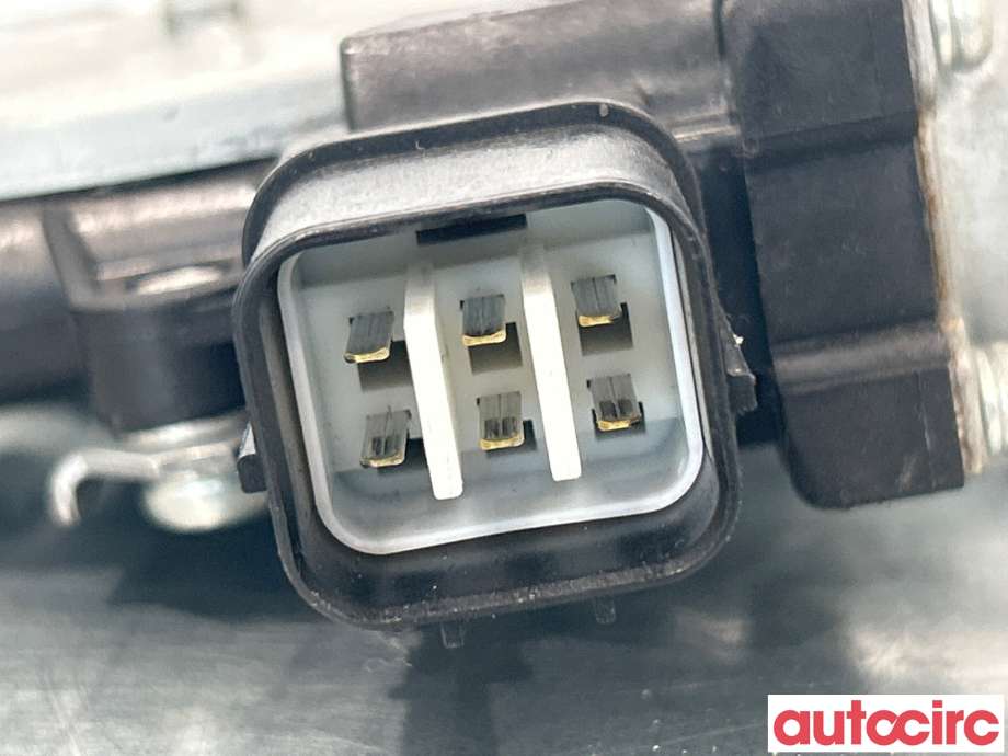 Ruteheis høyre bak til Mitsubishi Outlander 2007-2010 (Type II, Fase 1)  (MITSUBISHI|5713A085|)