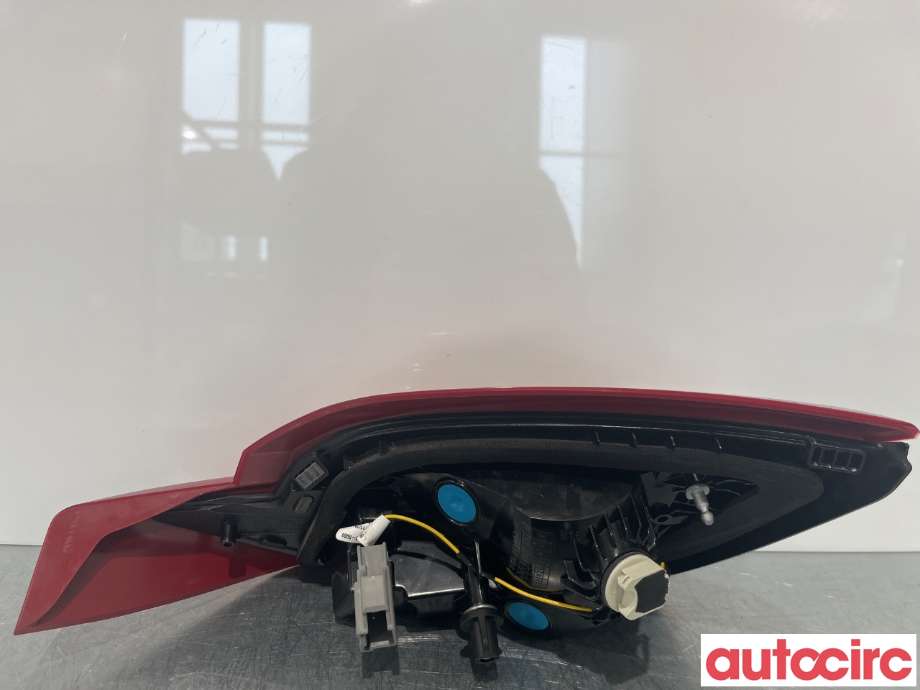 Baklykt venstre indre til Ford Fiesta 2017-->> (Type VII)  (FORD|2527143|)
