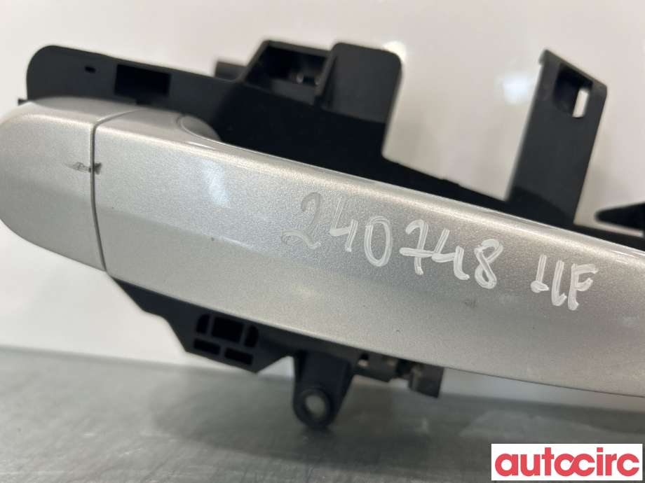 Dørhåndtak utv høyre foran til BMW 1-Serie 2004-2011 (E81/E82/E87/E88) (E81/E82/E87/E88) (BMW|51217207552|51210445180|)