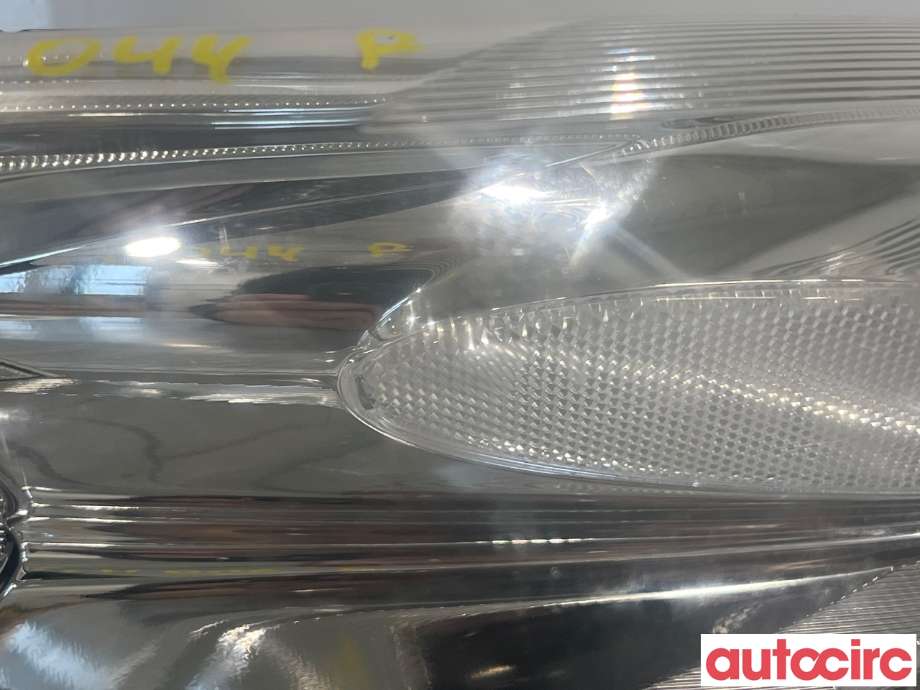 Frontlykt høyre halogen til Nissan Juke 2010-2014 (Fase 1)  (NISSAN|261201KL0B)