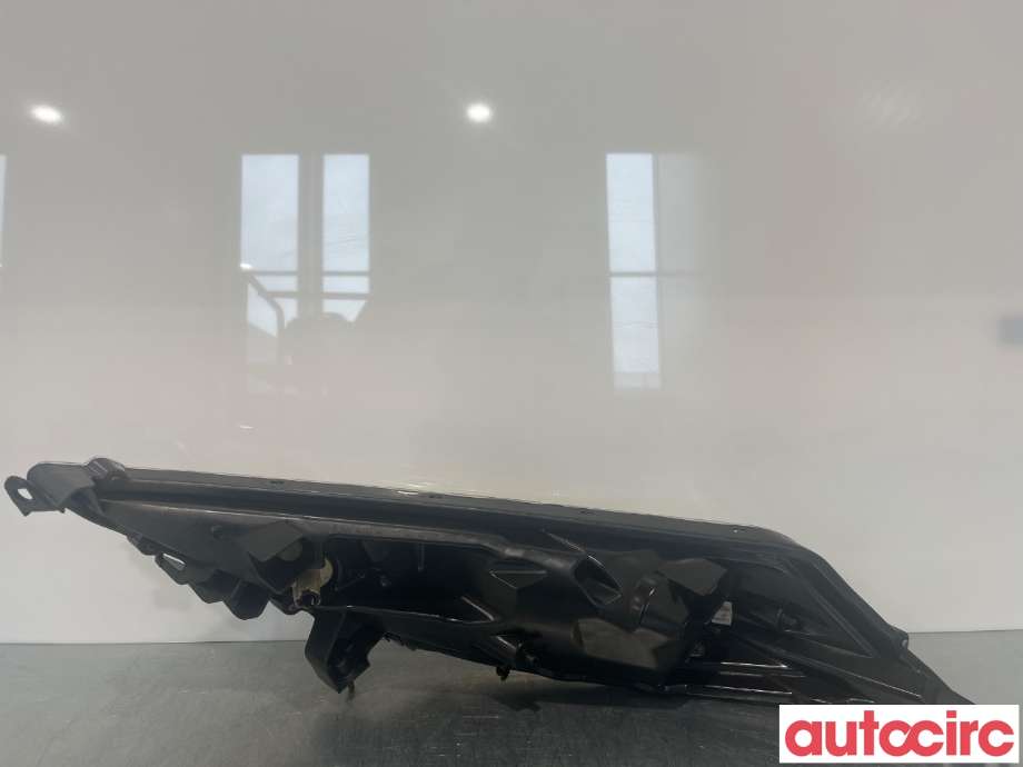 Frontlykt høyre halogen til Nissan Juke 2010-2014 (Fase 1)  (NISSAN|261201KL0B)