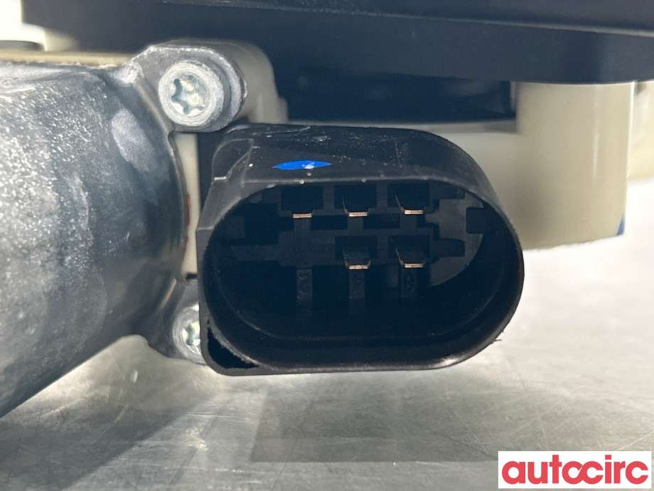 Ruteheis venstre bak til BMW X5 2013-2018 (F15) (F15) (BMW|67627322747|)