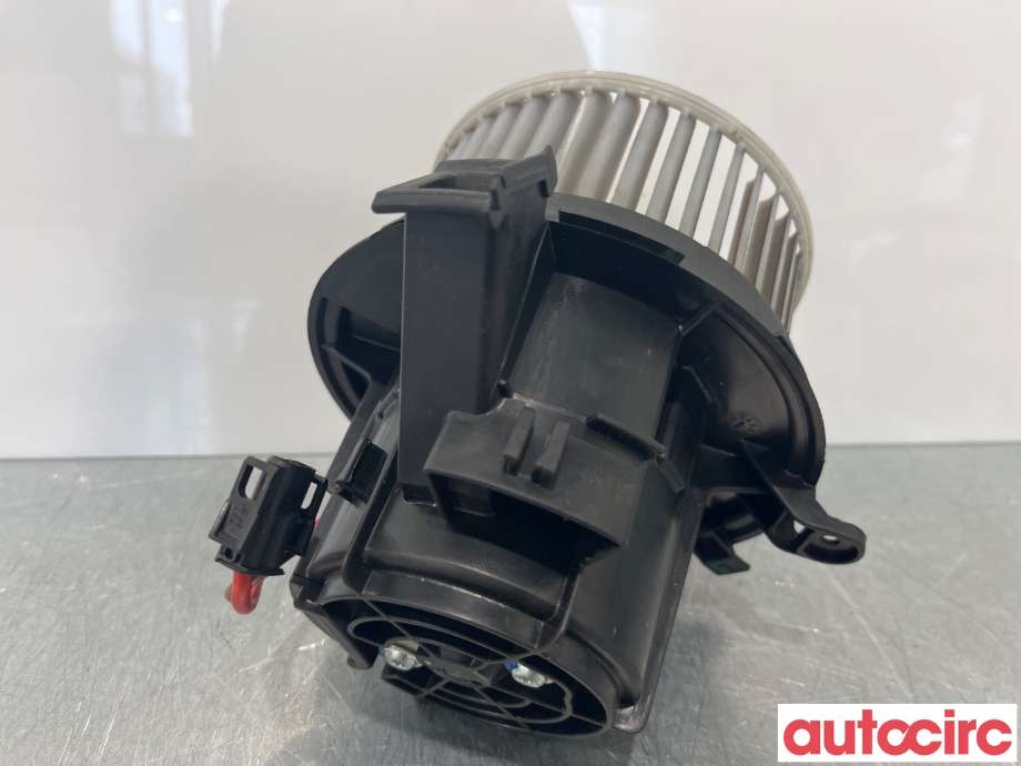 Varmeapparat motor til Mercedes C-Klasse 2007-2011 (Fase 1) (W204) (W204) (MERCEDES|A2048200008)