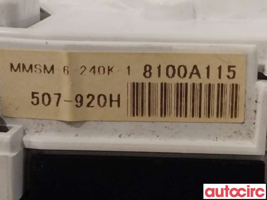 Instrumentpanel til Mitsubishi Outlander 2007-2010 (Type II, Fase 1)  (MITSUBISHI|8100A115)