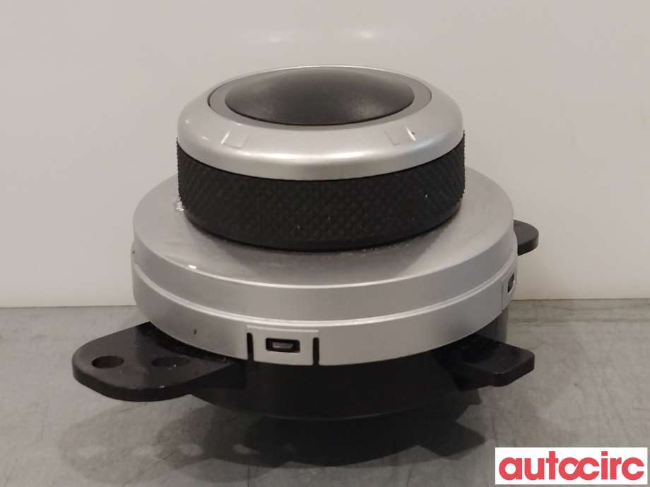 Bryter diverse til Mitsubishi Outlander 2007-2010 (Type II, Fase 1)  (MITSUBISHI|8604A008|)
