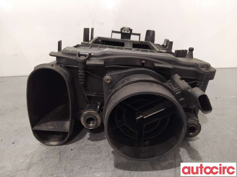 Luftfilterboks til Mercedes GLK 2008-2015 (X204) (X204) (MERCEDES|A6510902001|)