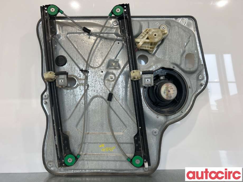 Ruteheis høyre foran til VW Transporter / Caravelle 2009-2015 (Fase 2) (T5) (T5) (VOLKSWAGEN|7E0837754E|7E0837754C|)