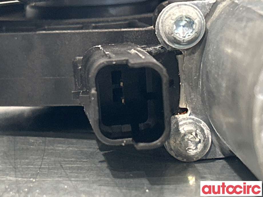 Ruteheis venstre foran til Peugeot 308 2021-->> (Type III)  (PEUGEOT|9830815080)