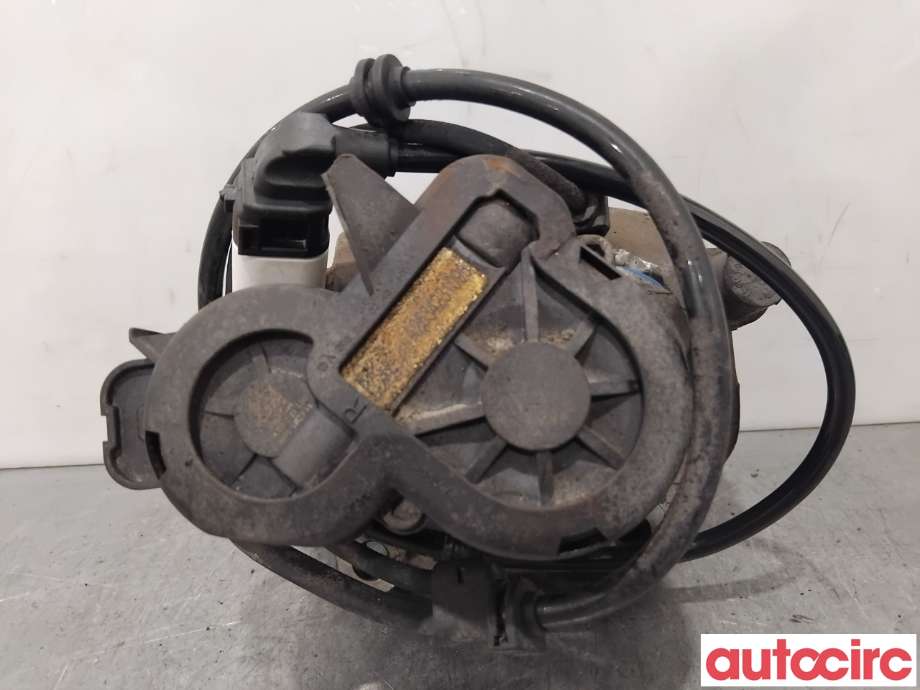 Bremsecaliper høyre bak til Mercedes GLC 2015-2022 (X253) (X253) (MERCEDES|A2534230281|)