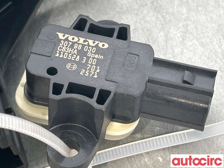 Ruteheis høyre foran til Volvo V60 2010-2013 (Type I, Fase 1)  (VOLVO|31253062|966269-102|)