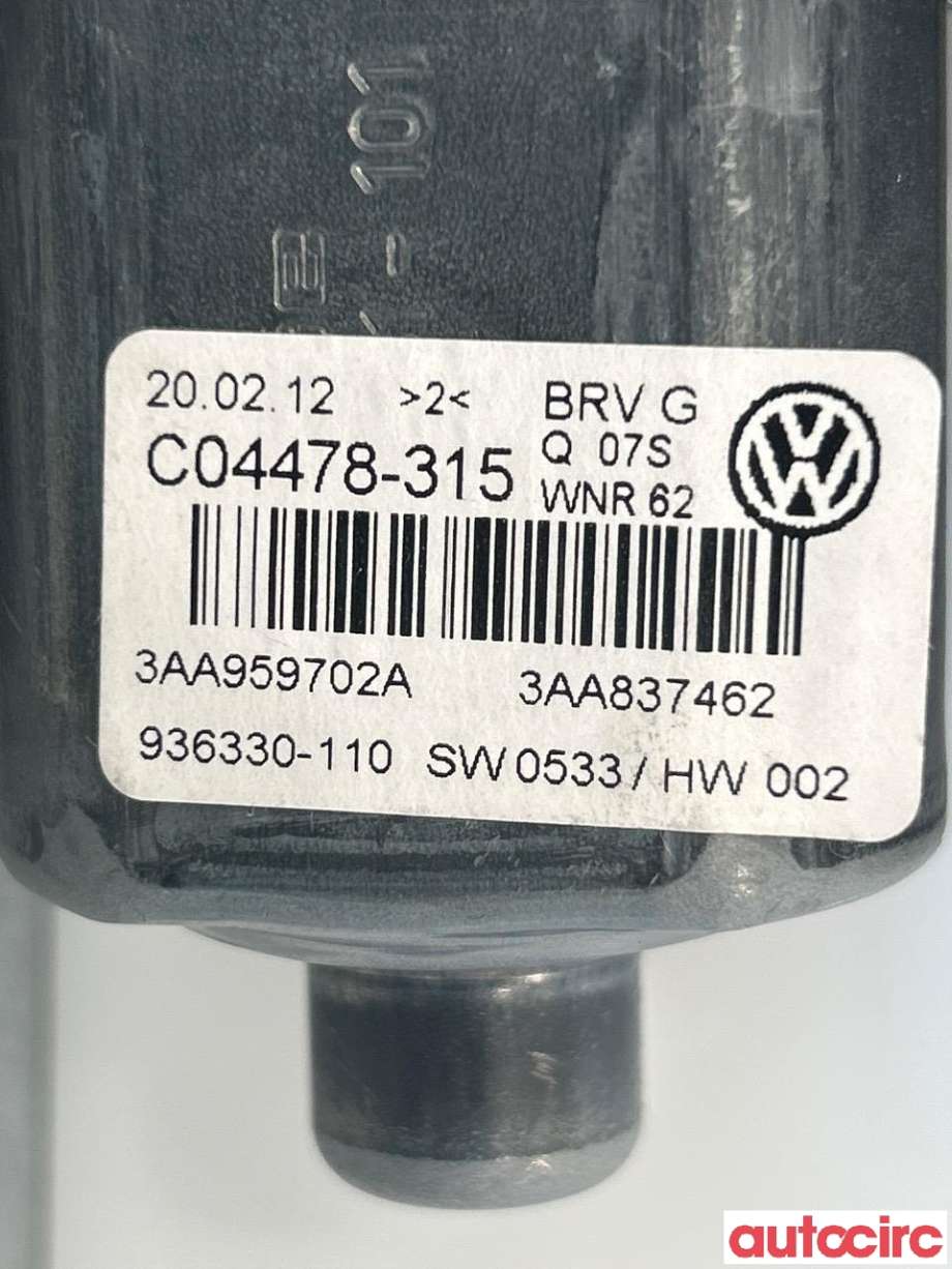 Ruteheis høyre foran til VW Passat 2011-2015 (B7) (B7) (VOLKSWAGEN|3AA959702A)