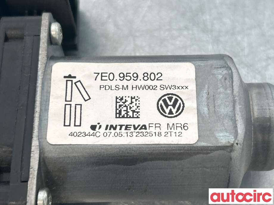 Ruteheis høyre foran til VW Transporter / Caravelle 2009-2015 (Fase 2) (T5) (T5) (VOLKSWAGEN|7E0959802)