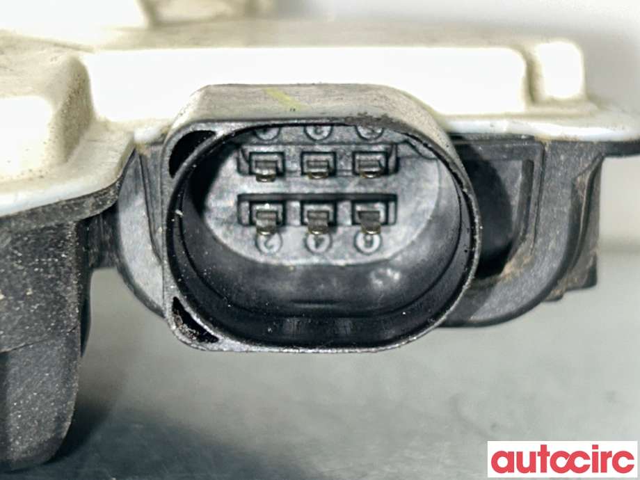 Låsekasse høyre bak til VW Amarok 2010-2016 (Type I, Fase 1)  (VOLKSWAGEN|5N0839016R|5N0839016G)