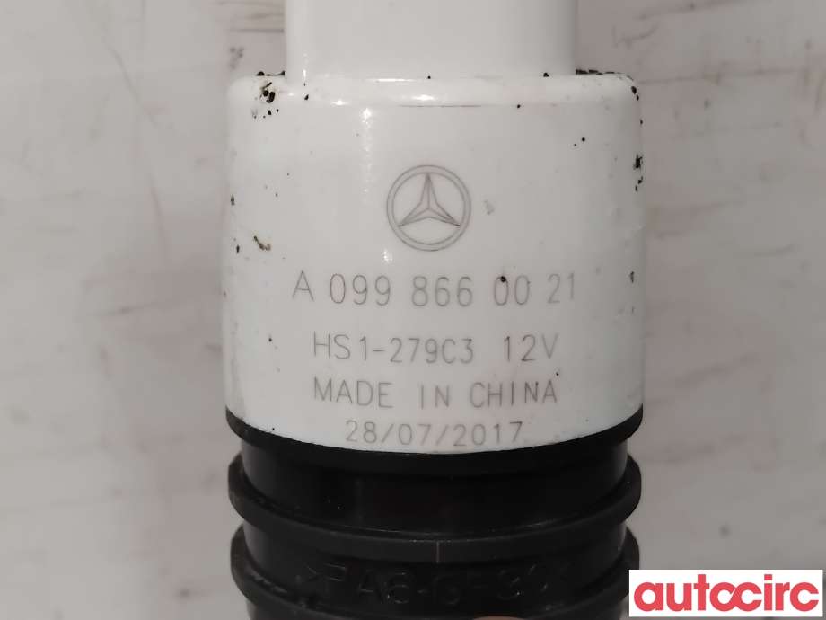 Spylerpumpe foran til Mercedes GLC 2015-2022 (X253) (X253) (MERCEDES|A2058660000||A0998660021)