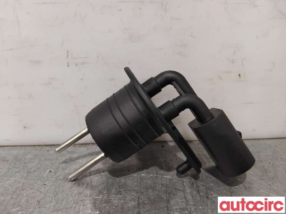Diverse deler til Mercedes GLC 2015-2022 (X253) (X253) (MERCEDES|A2218209110|)