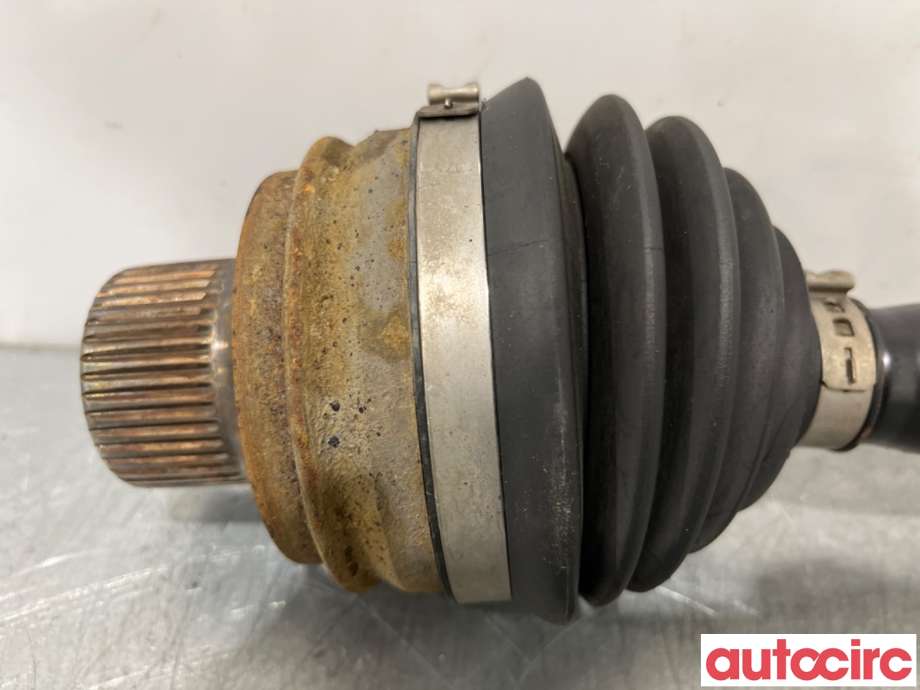 Drivaksel høyre foran til Audi A4 2007-2014 (Type IV) (B8) (B8) (AUDI|8K0407451FX||8K0407271P)