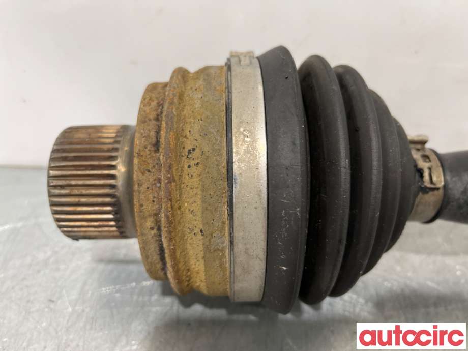 Drivaksel venstre foran til Audi A4 2007-2014 (Type IV) (B8) (B8) (AUDI|8K0407451FX||8K0407271P)