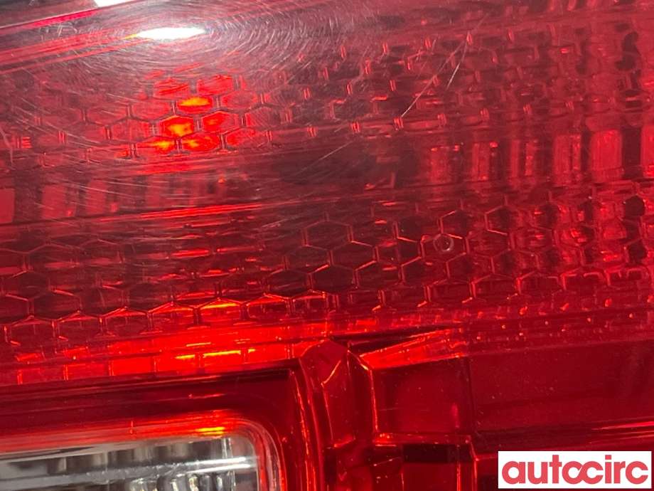 Baklykt høyre indre til Subaru Outback 2009-2014 (Type IV)  (SUBARU|84912AJ250)