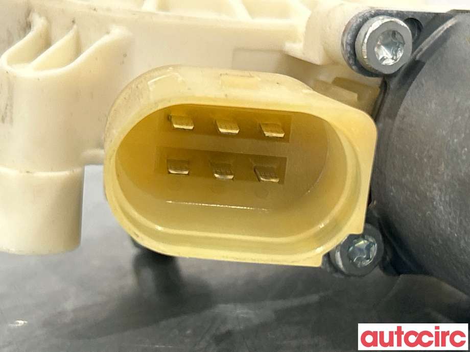 Ruteheis høyre foran til BMW 5-Serie 2003-2010 (E60/E61) (E60/E61) (BMW|67626981142|0130821458|6981142)