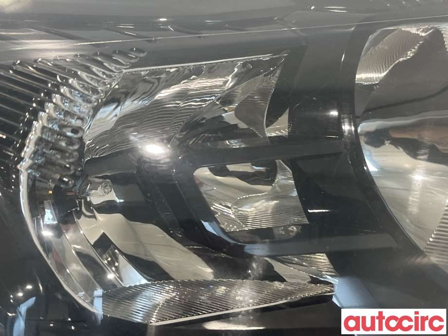 Frontlykt høyre halogen til Ford Focus 2008-2010 (Type II, Fase 2)  (FORD|1754444)
