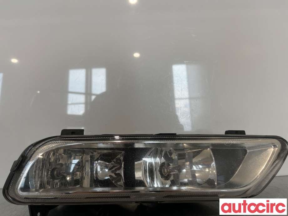 Tåkelykt høyre foran til VW Passat 2011-2015 (B7) (B7) (VOLKSWAGEN|3AA941662G)