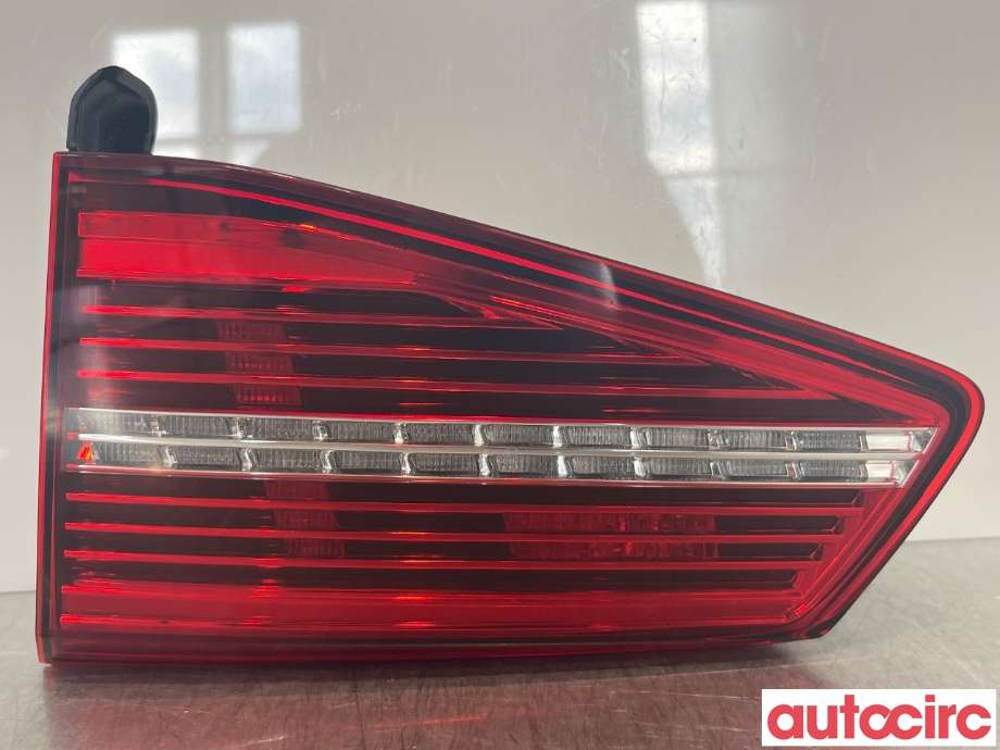 Baklykt høyre indre til VW Passat 2015-2019 (Fase 1) (B8) (B8) (VOLKSWAGEN|3G9945308E)