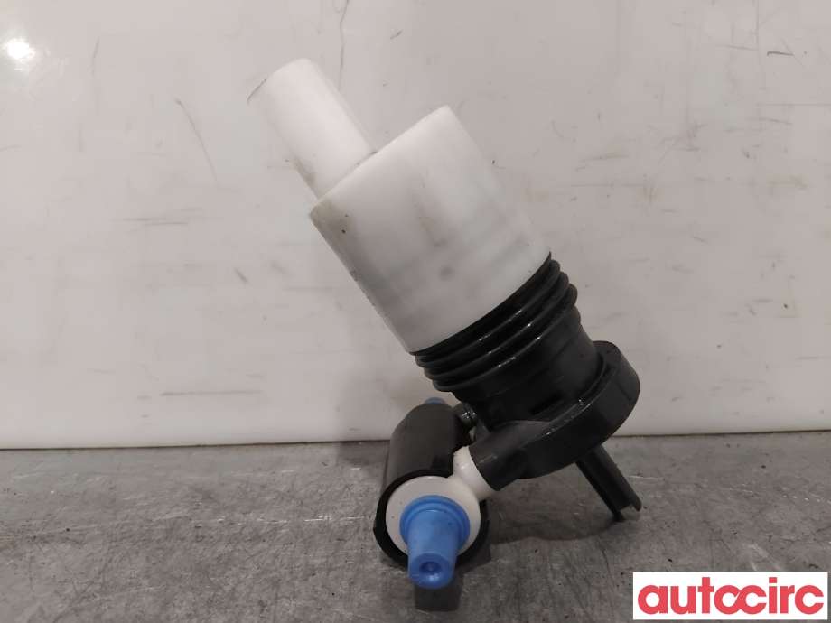 Spylerpumpe foran til Mercedes GLK, 2008-2015 (X204) (X204) (MERCEDES|A2048660521)