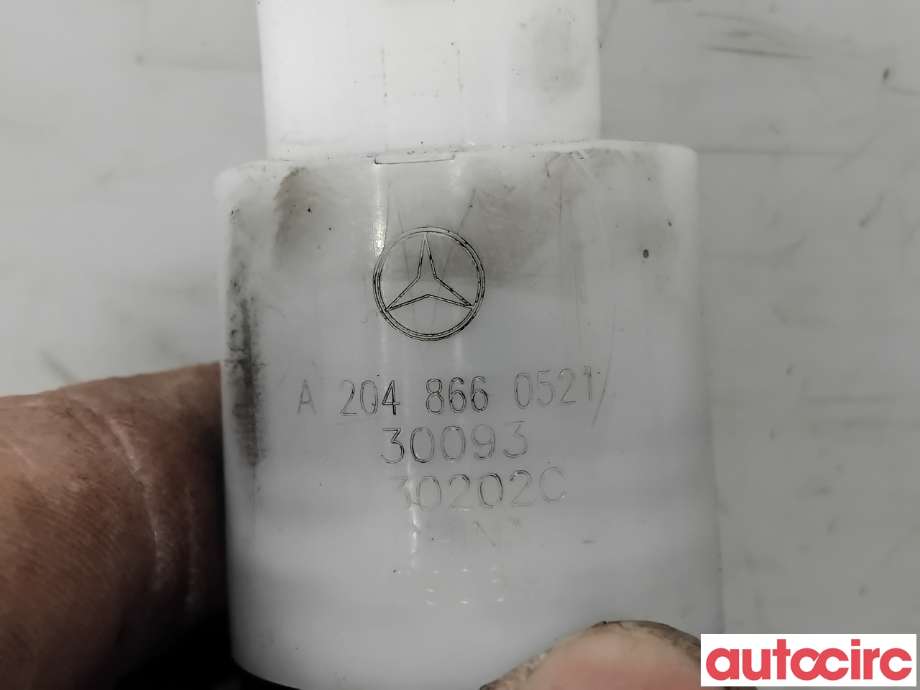 Spylerpumpe foran til Mercedes GLK 2008-2015 (X204) (X204) (MERCEDES|A2048660521|)