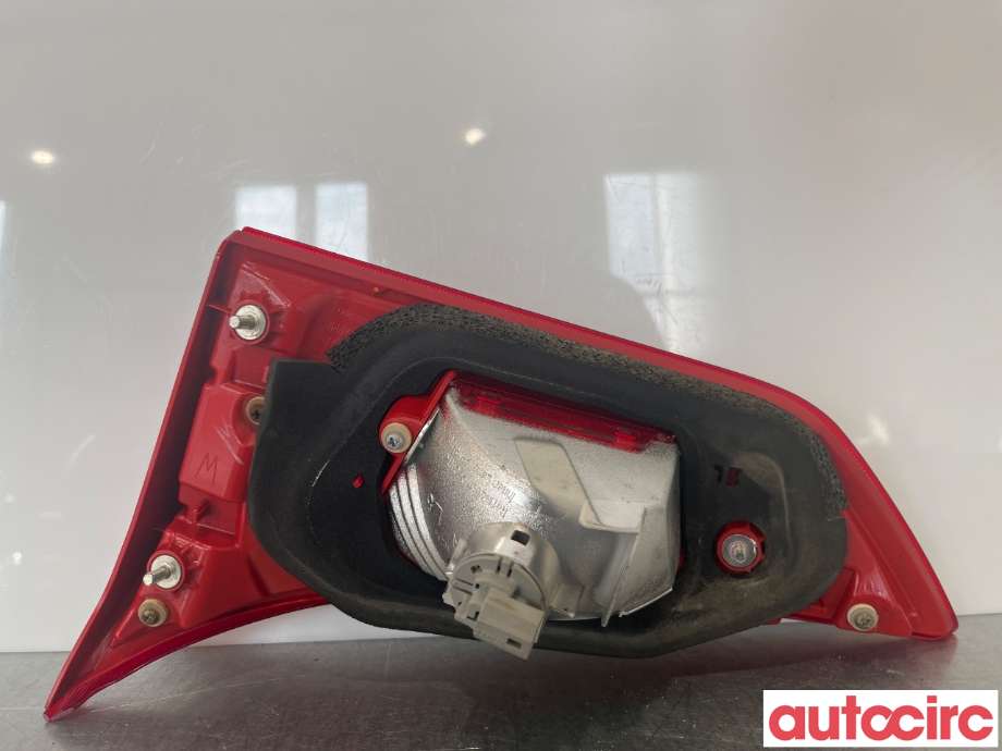 Baklykt venstre indre til Toyota Auris 2013-2015 (Type II, Fase 1)  (TOYOTA|8159102490)