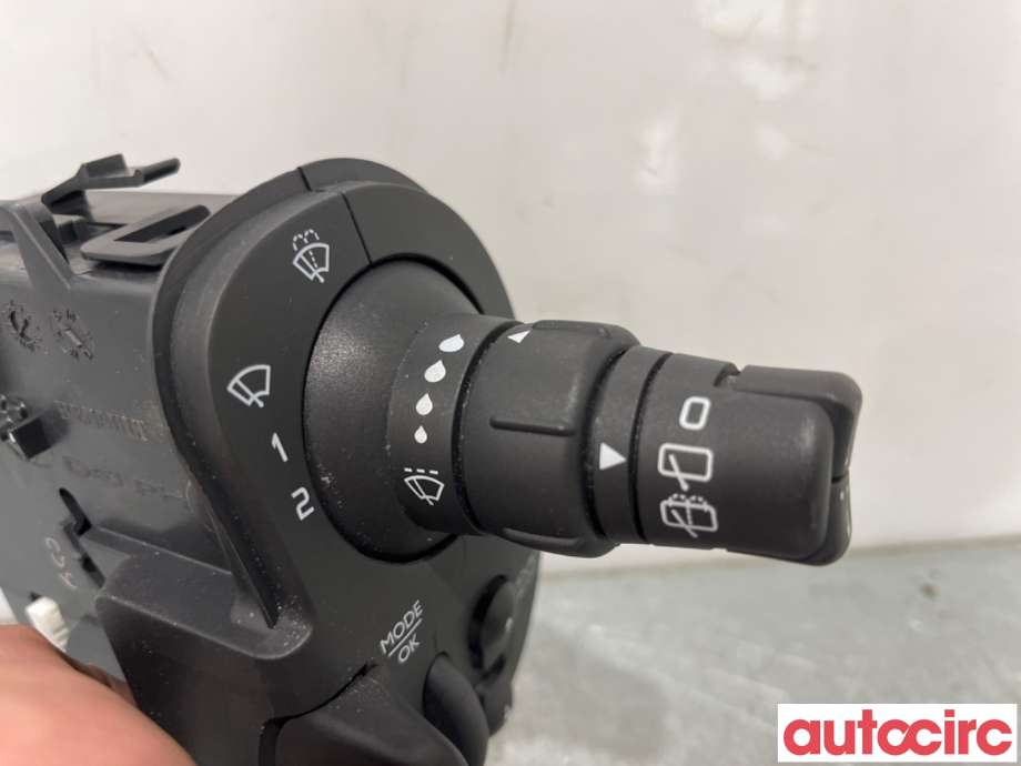 Bryter visker til Renault Kangoo 2008-2021 (Type II) (RENAULT|8201590631|)