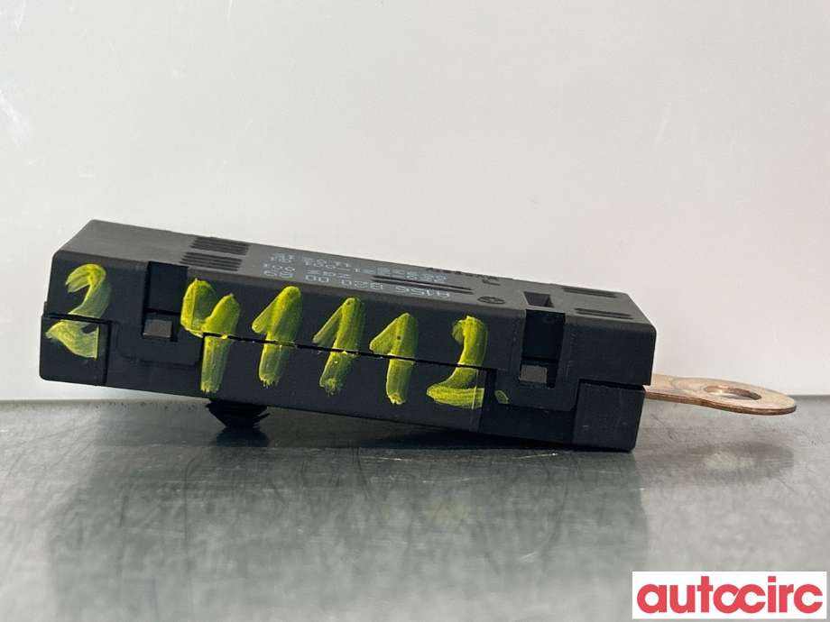 Antenne forsterker til Mercedes GLA 2014-2020 (X156) (X156) (MERCEDES|A1568200089)