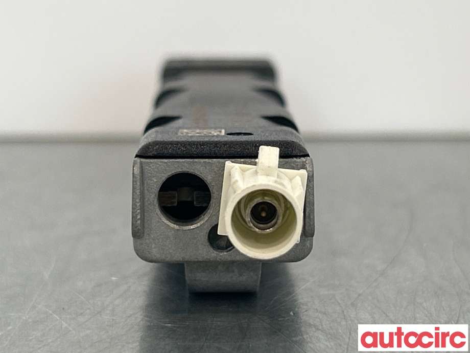 Antenne forsterker til Audi Q5 2008-2012 (Type I, Fase 1)  (AUDI|8R0035225J)