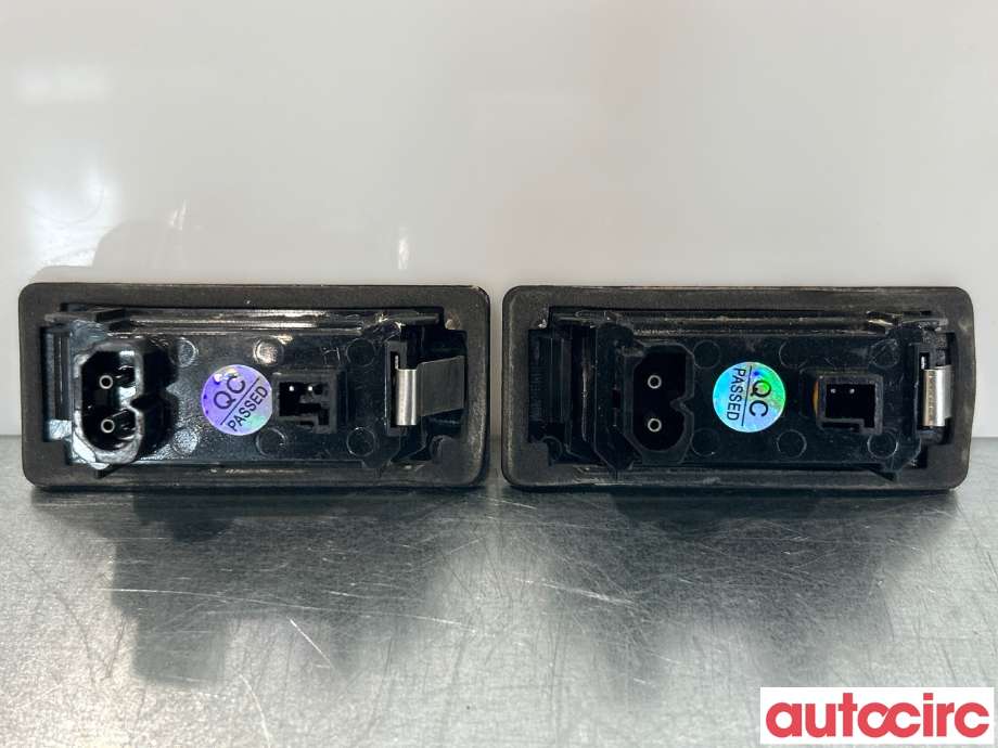 Skiltlys til BMW 3-Serie 2012-2018 (F30/F31/F34) (F30/F31/F34) (BMW|63267193293|)