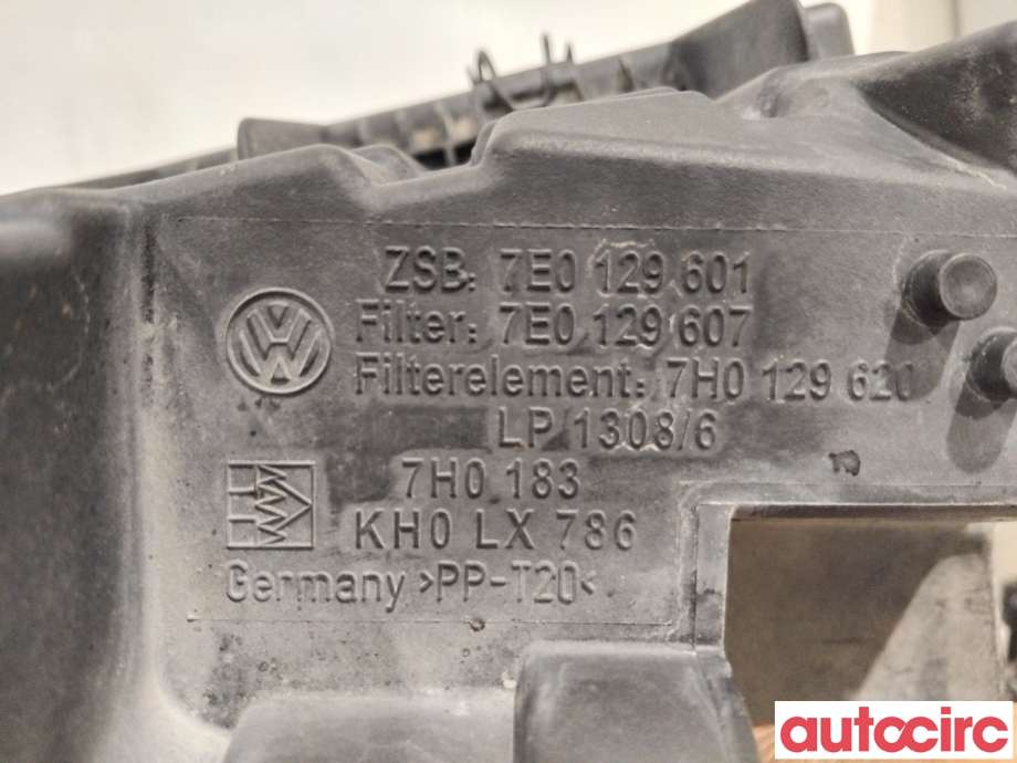 Luftfilterboks til VW Transporter / Caravelle 2009-2015 (Fase 2) (T5) (T5) (VOLKSWAGEN|7E0129607|)