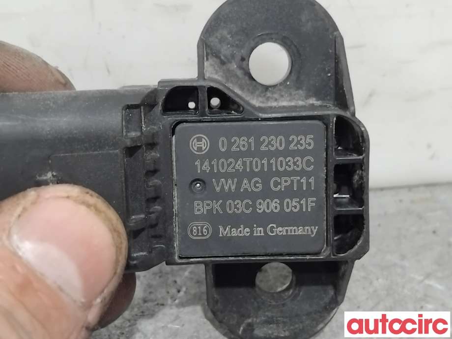 Sensor innsugsluft til VW Transporter / Caravelle 2009-2015 (Fase 2) (T5) (T5) (VOLKSWAGEN|03C906051F|0261230235)