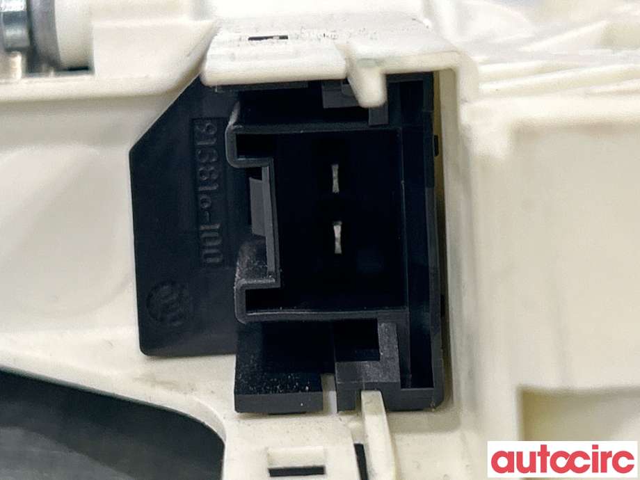 Ruteheis venstre bak til Audi Q5 2008-2012 (Type I, Fase 1)  (AUDI|8K0959811A|1101-919814-200)