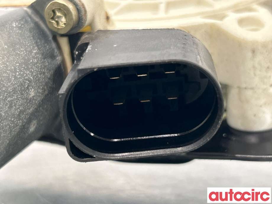 Ruteheis høyre bak til BMW 5-Serie 2003-2010 (E60/E61) (E60/E61) (BMW|51357184746|)