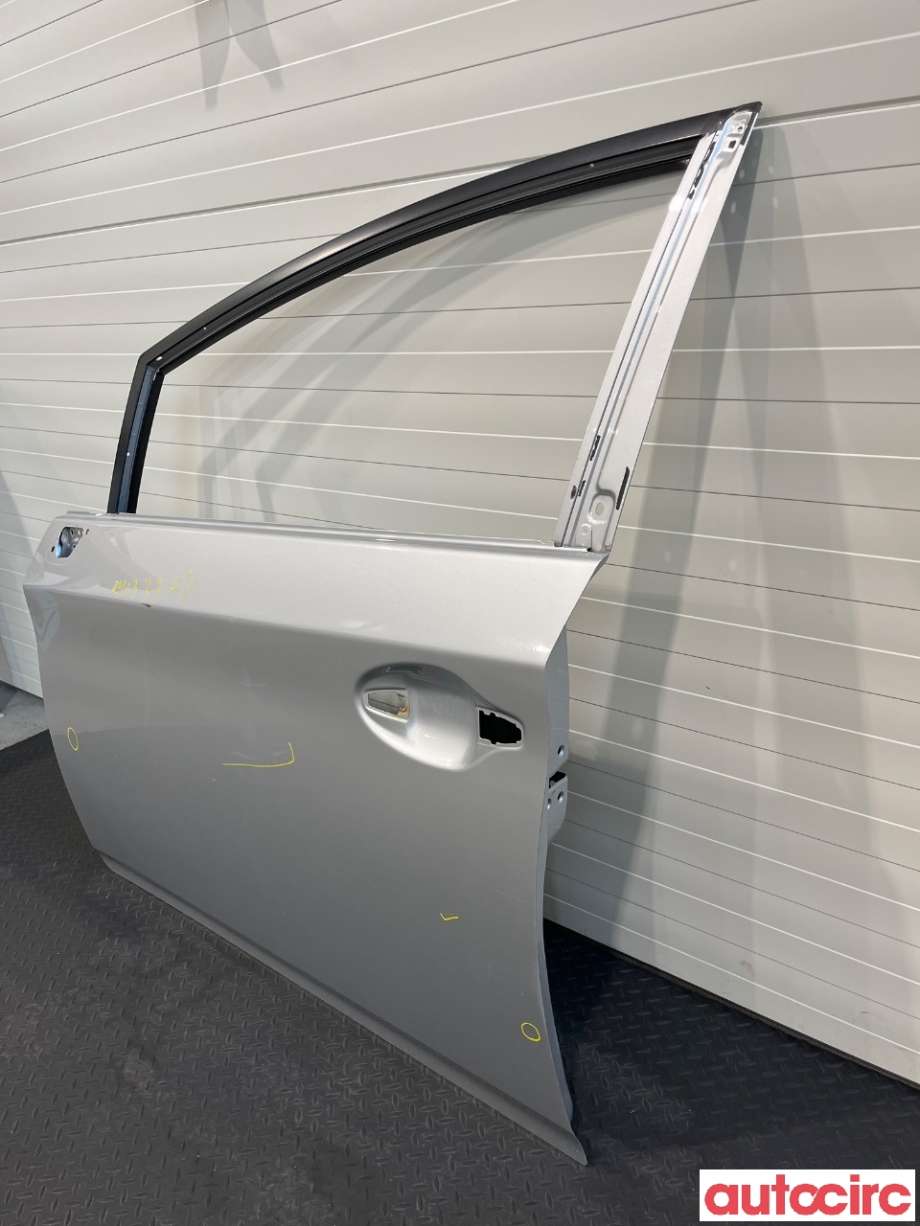 Dør venstre foran til Toyota Prius 2009-2016 (Type III) (COMBI) (COMBI) (TOYOTA|6700247070)