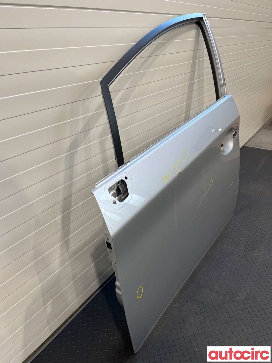 Dør venstre foran til Toyota Prius 2009-2016 (Type III) (COMBI) (COMBI) (TOYOTA|6700247070)