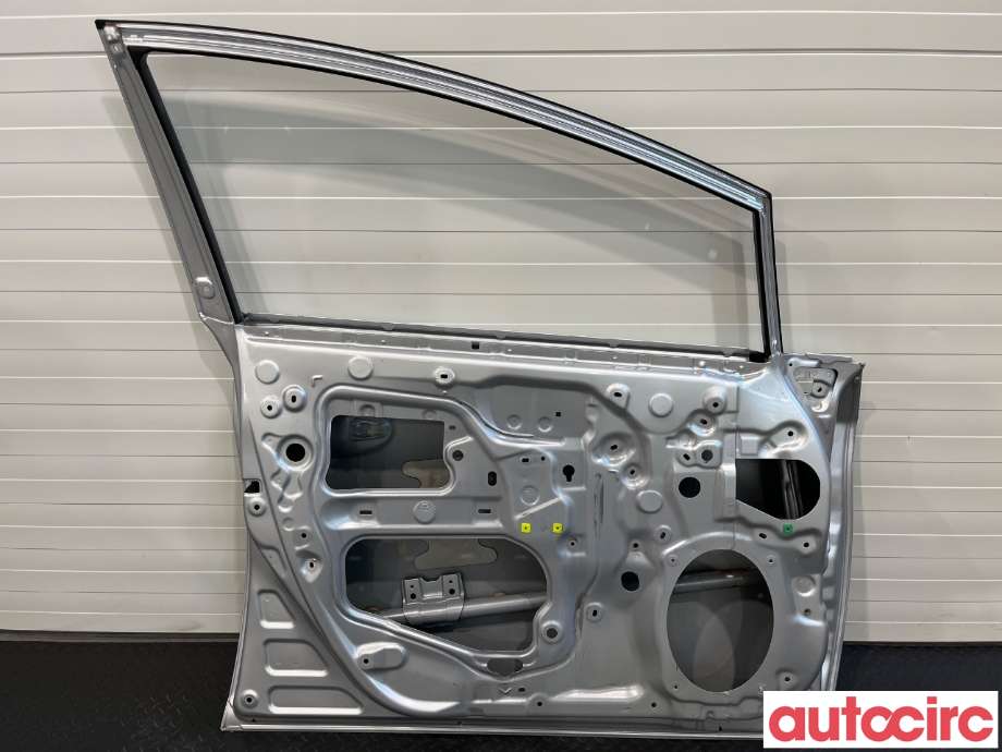 Dør venstre foran til Toyota Prius 2009-2016 (Type III) (COMBI) (COMBI) (TOYOTA|6700247070)