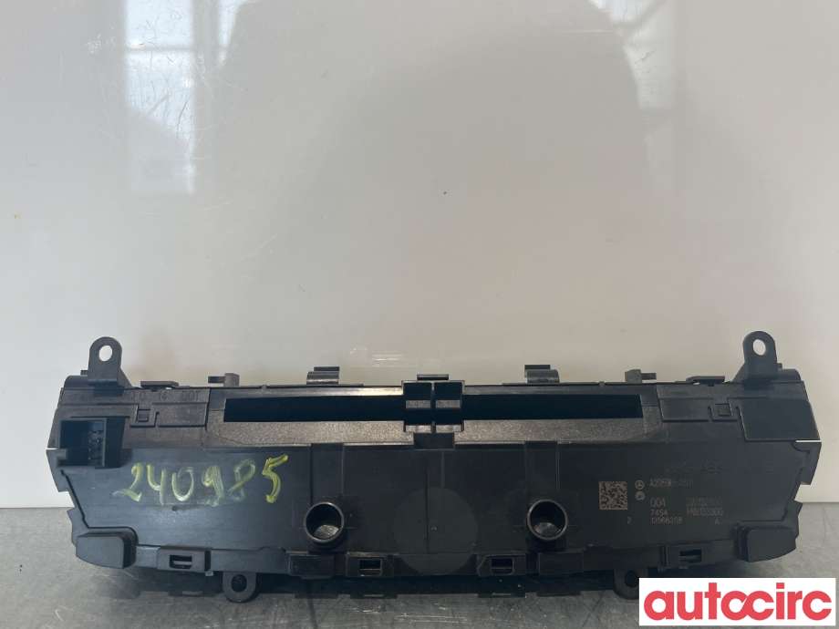 Bilstereo diverse til Mercedes GLC 2015-2022 (X253) (X253) (MERCEDES|A2059054601)