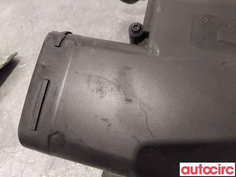 Luftfilterboks til Mercedes R-Klasse 2006-2013 (W251) (W251) (MERCEDES|A6420904101||A6420902101)