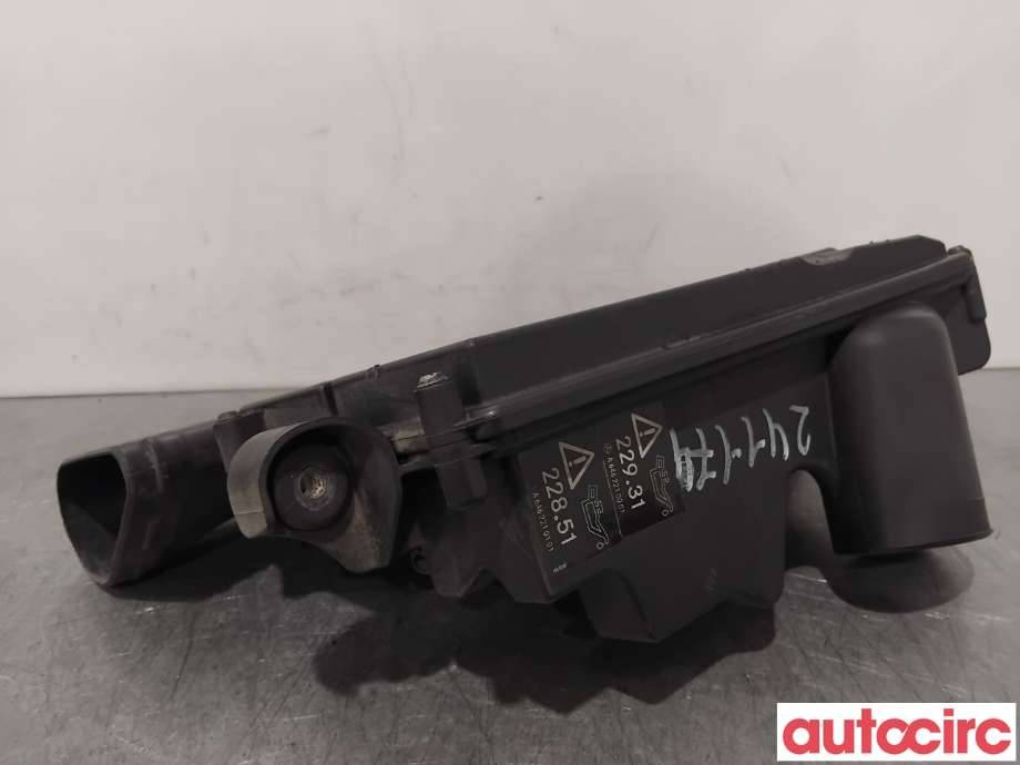 Luftfilterboks til Mercedes R-Klasse 2006-2013 (W251) (W251) (MERCEDES|A6420904201||A6420902001)
