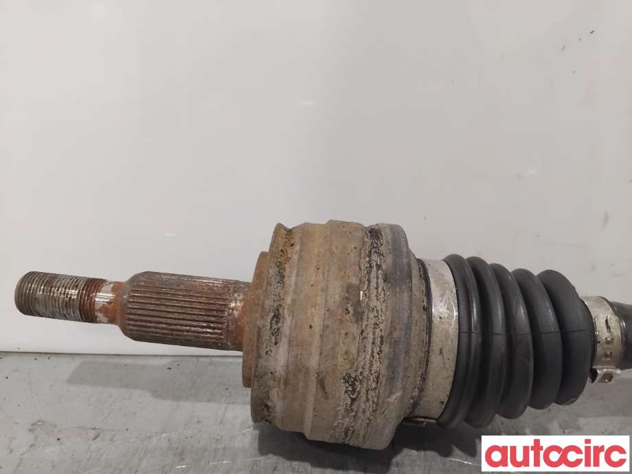 Drivaksel høyre bak til VW Transporter / Caravelle 2009-2015 (Fase 2) (T5) (T5) (VOLKSWAGEN|7E0501202X|7E0501202|7E0501202A)