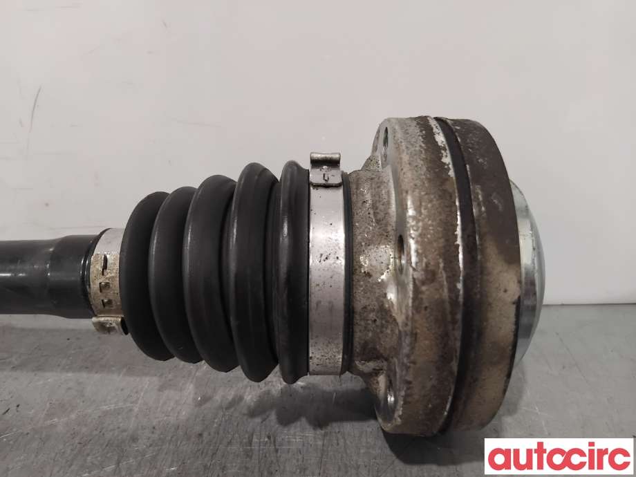 Drivaksel høyre bak til VW Transporter / Caravelle 2009-2015 (Fase 2) (T5) (T5) (VOLKSWAGEN|7E0501202X|7E0501202|7E0501202A)