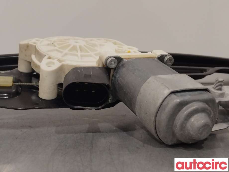 Ruteheis til BMW 5-Serie 2003-2010 (E60/E61) (E60/E61) (BMW|51357184745||7184745)