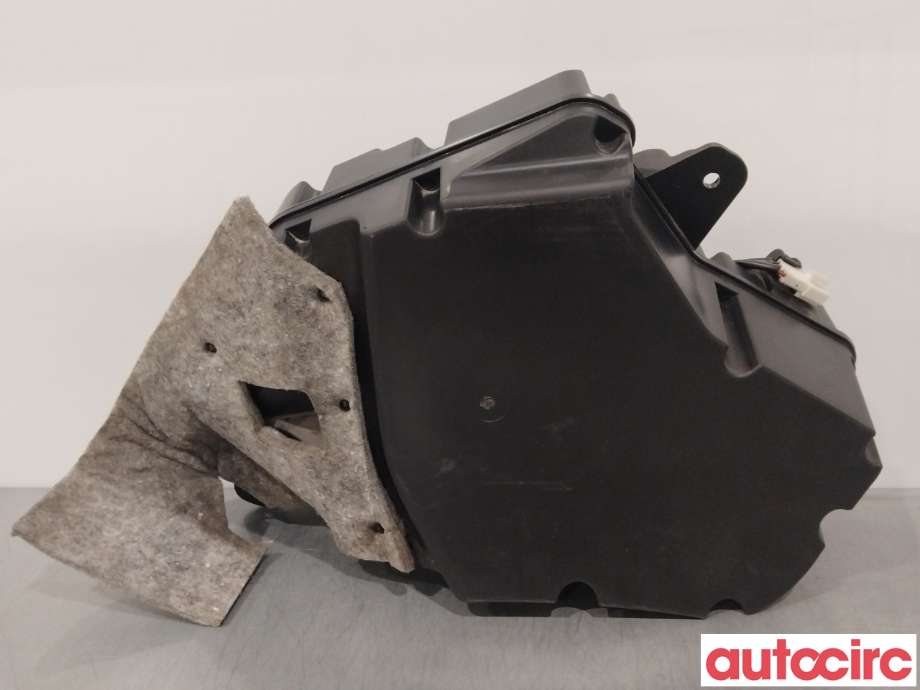 Bilstereo diverse til Kia Sportage 2010-2016 (Type III)  (KIA|963803W000)