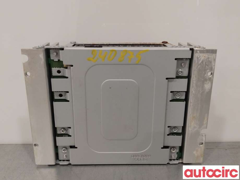 Bilstereo forsterker til Kia Sportage 2010-2016 (Type III)  (KIA|963703W300|)