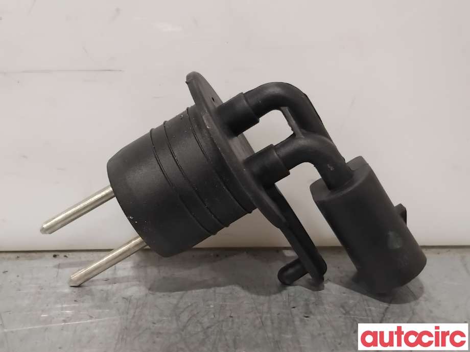 Diverse deler til Mercedes CLS 2011-2017 (C218) (C218) (MERCEDES|A2218209110|)