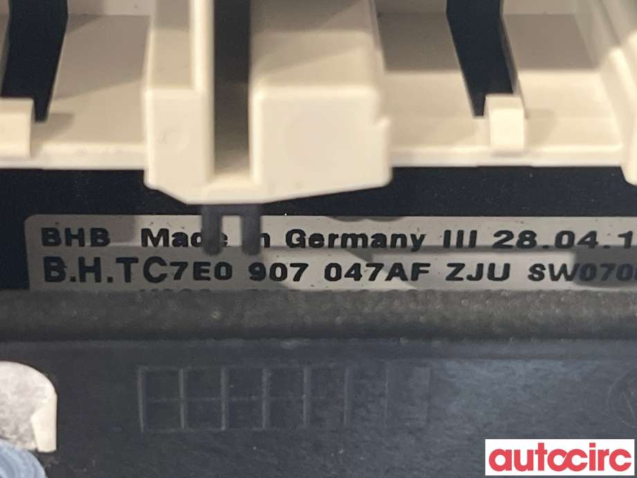 Varmeapparat betjening til VW Transporter / Caravelle 2015-2019 (T6) (T6) (VOLKSWAGEN|7E0907047AF)